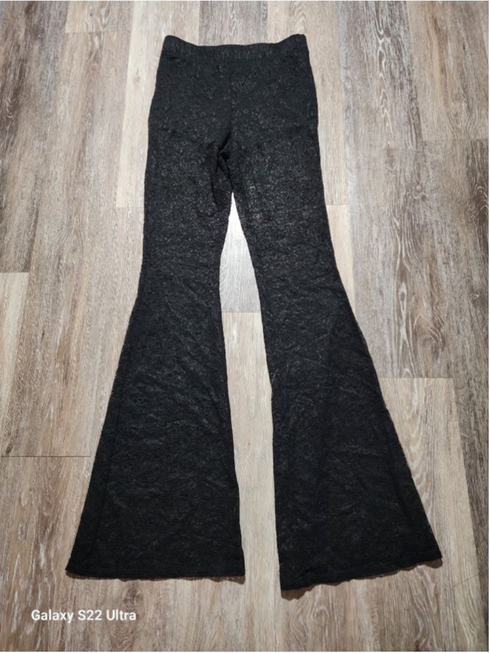 Women's FOREVER 21 Black Lace Flare Pants XS